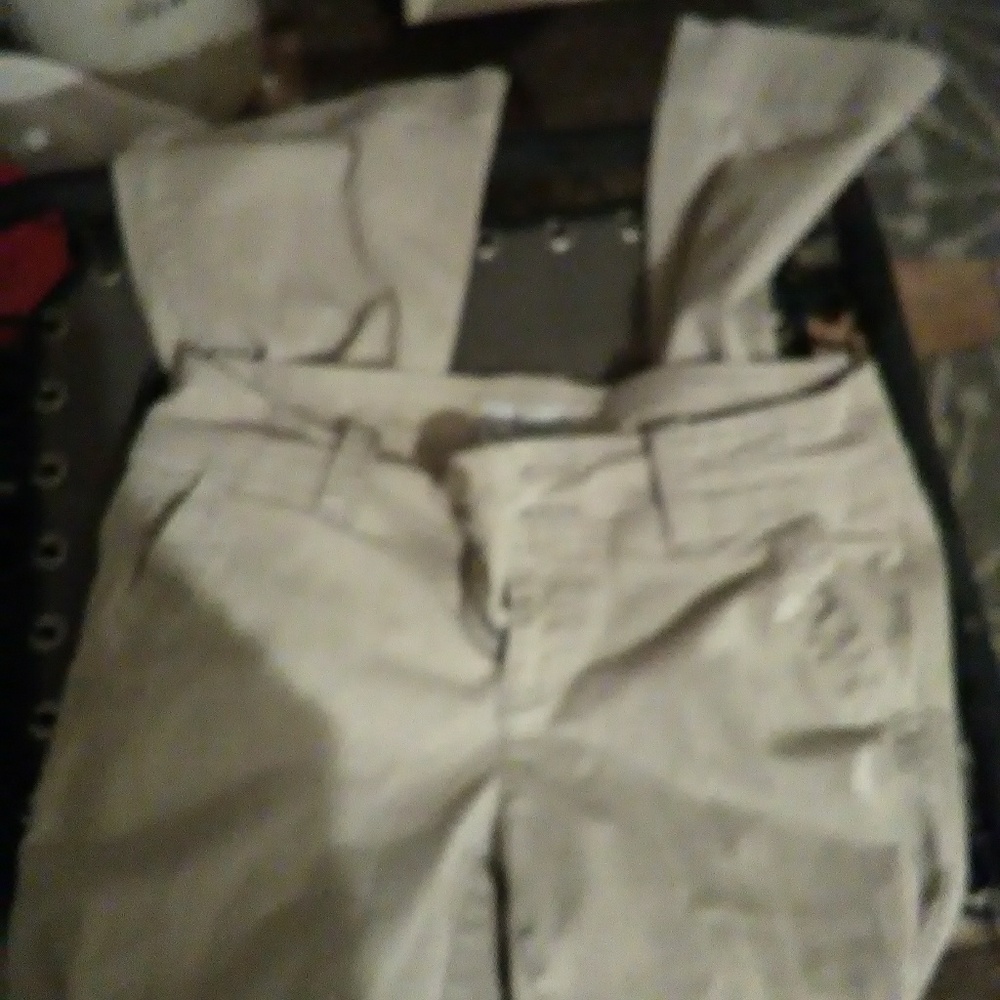 Ameŕican eagle khaki